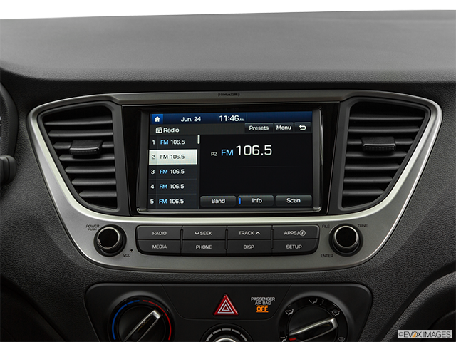 2018 Hyundai Accent Sedan | Closeup of radio head unit