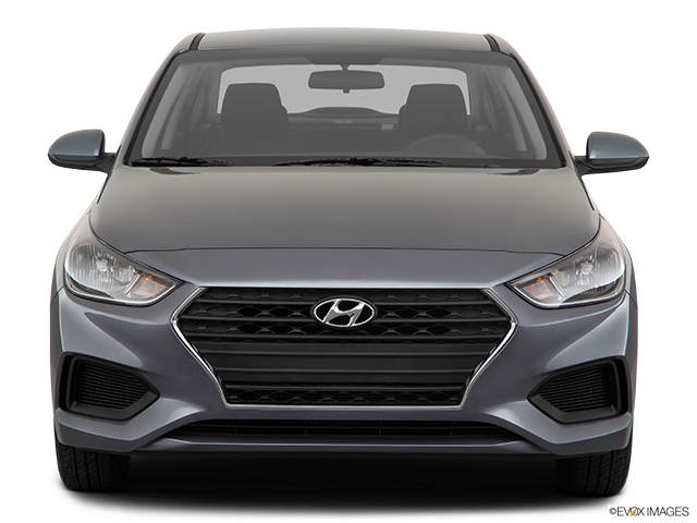 2018 Hyundai Accent Sedan | Low/wide front