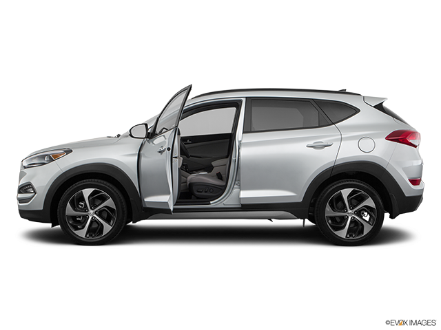 2018 Hyundai Tucson | Driver's side profile with drivers side door open