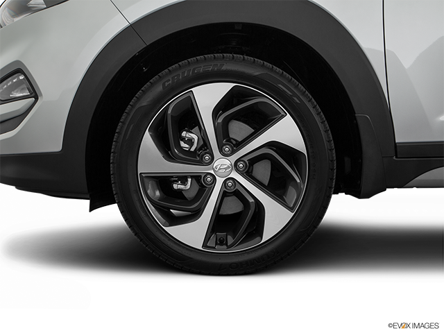 2018 Hyundai Tucson | Front Drivers side wheel at profile