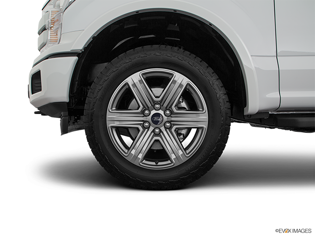 2018 Ford F-150 Raptor | Front Drivers side wheel at profile