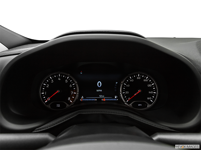 2018 Jeep Renegade | Speedometer/tachometer