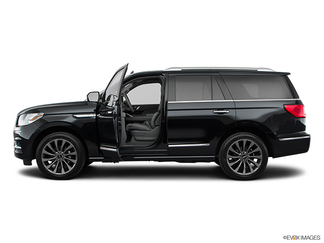 2018 Lincoln Navigator Long-Wheelbase SUV Debuts