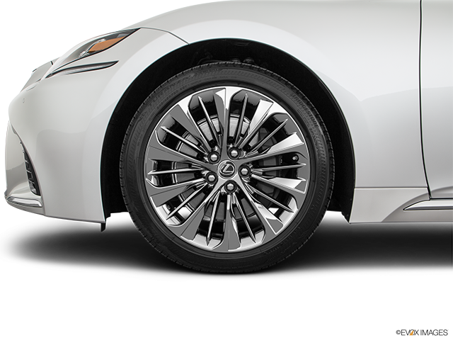 2018 Lexus LS 500L AWD | Front Drivers side wheel at profile