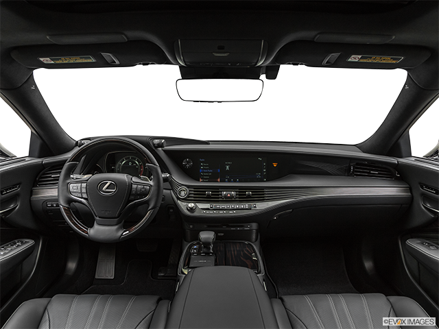 2018 Lexus LS 500L AWD | Centered wide dash shot