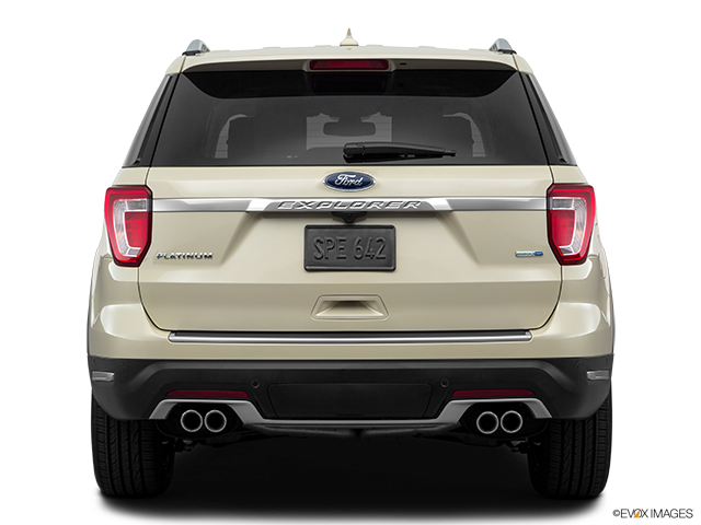 2018 Ford Explorer | Low/wide rear