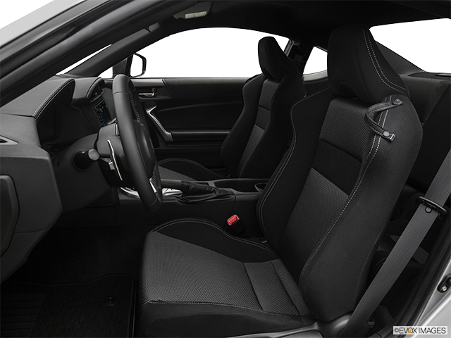 2018 Toyota 86 | Front seats from Drivers Side