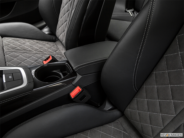 2018 Audi TT | Front center console with closed lid, from driver’s side looking down