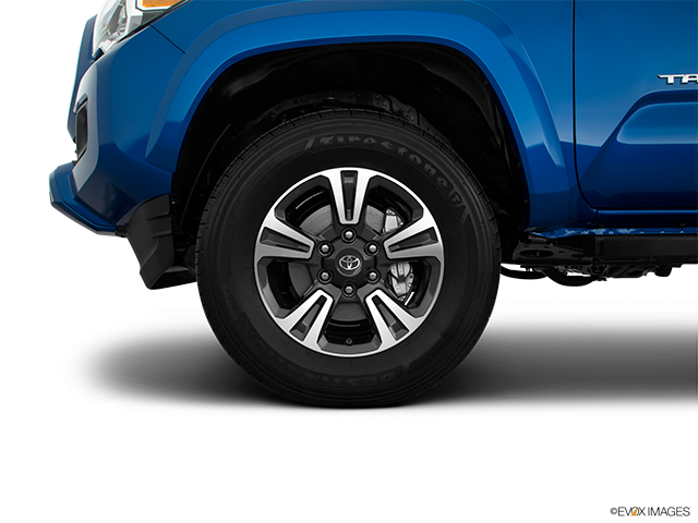 2018 Toyota Tacoma | Front Drivers side wheel at profile