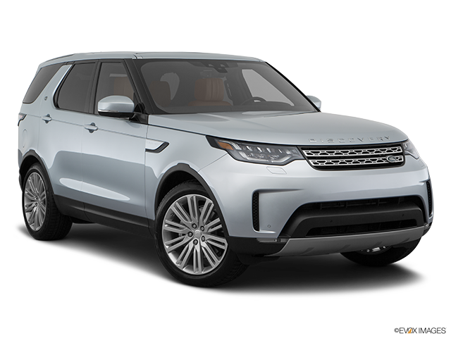 2018 Land Rover Discovery | Front passenger 3/4 w/ wheels turned