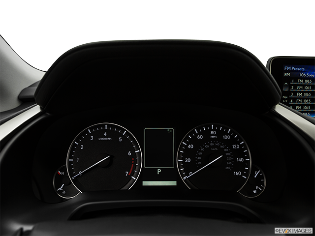 2018 Lexus RX 350L | Speedometer/tachometer