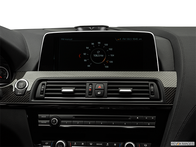 2018 BMW 6 Series | Closeup of radio head unit