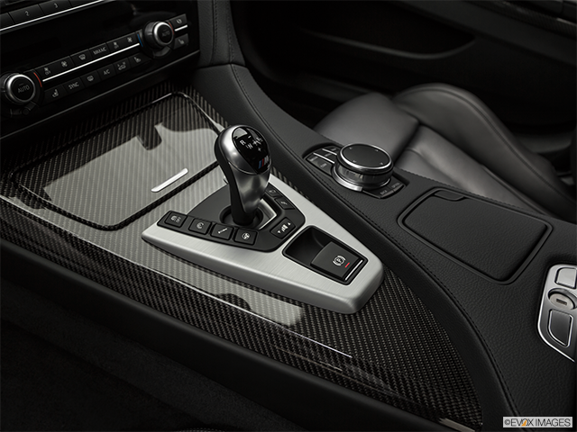 2018 BMW 6 Series | Gear shifter/center console