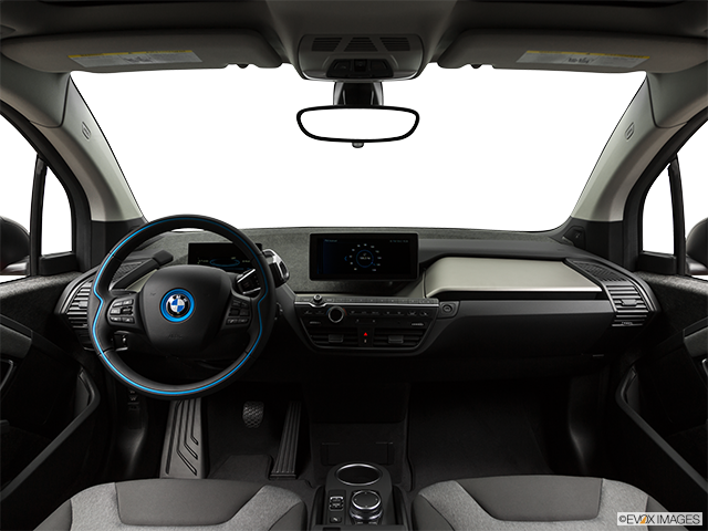 2018 BMW i3 | Centered wide dash shot