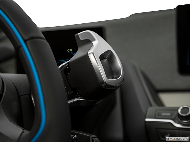 2018 BMW i3 | Gear shifter/center console