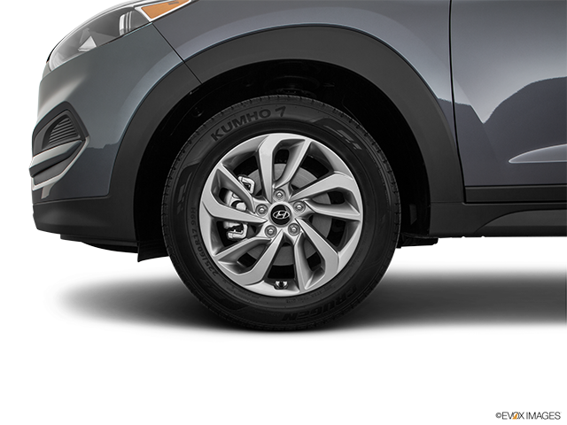2018 Hyundai Tucson | Front Drivers side wheel at profile