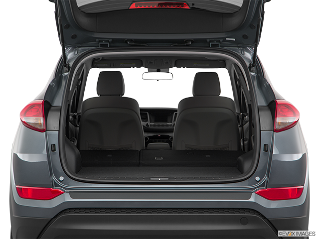 2018 Hyundai Tucson | Hatchback & SUV rear angle