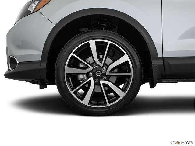 2018 Nissan Qashqai | Front Drivers side wheel at profile