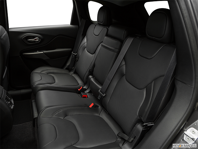 2019 Jeep Cherokee | Rear seats from Drivers Side