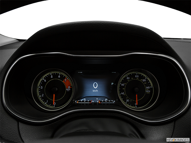 2019 Jeep Cherokee | Speedometer/tachometer