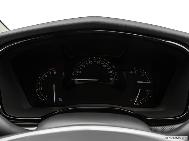 2019 Cadillac XT5 | Speedometer/tachometer