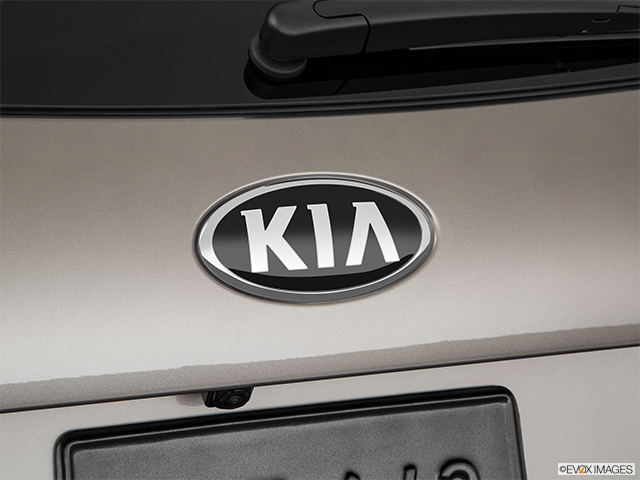 2019 Kia Sorento | Rear manufacturer badge/emblem