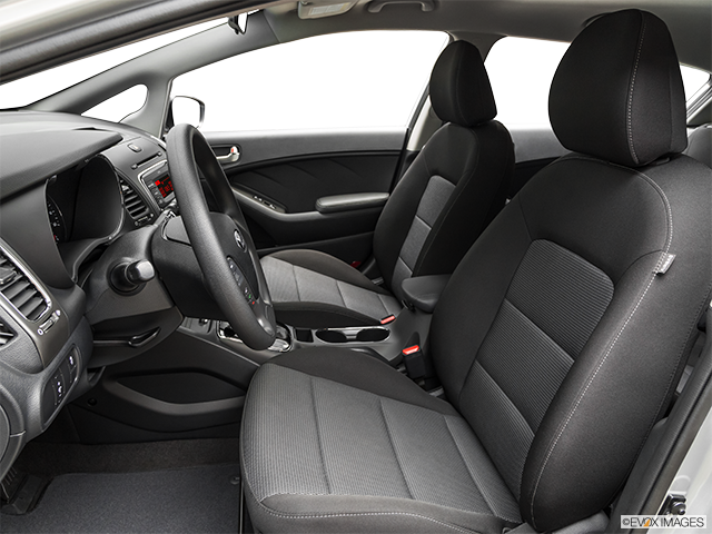 2021 Kia Forte 5-Door | Front seats from Drivers Side
