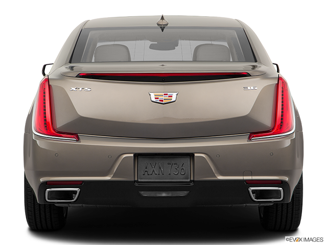 2019 Cadillac XTS | Low/wide rear