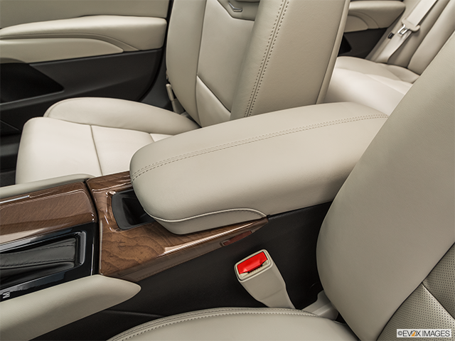 2019 Cadillac XTS | Front center console with closed lid, from driver’s side looking down