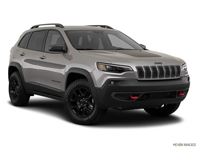 2019 Jeep Cherokee | Front passenger 3/4 w/ wheels turned
