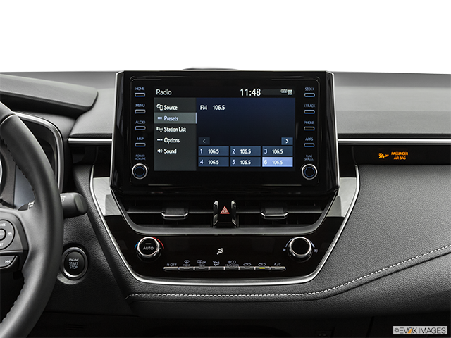 2019 Toyota Corolla Hatchback | Closeup of radio head unit