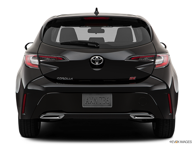 2019 Toyota Corolla Hatchback | Low/wide rear