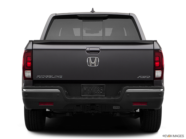 2019 Honda Ridgeline | Low/wide rear