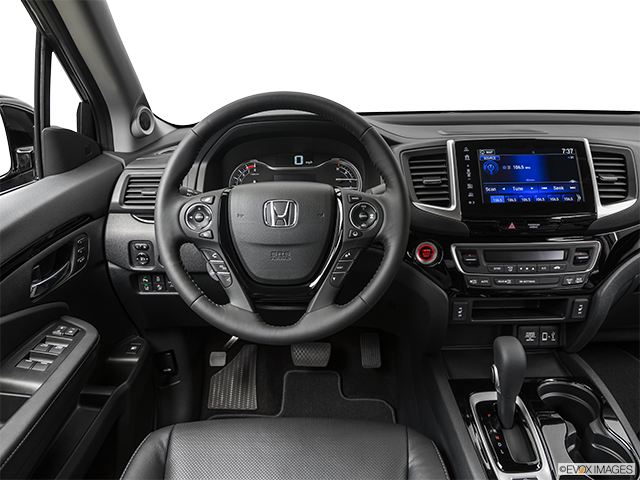 2019 Honda Ridgeline | Steering wheel/Center Console