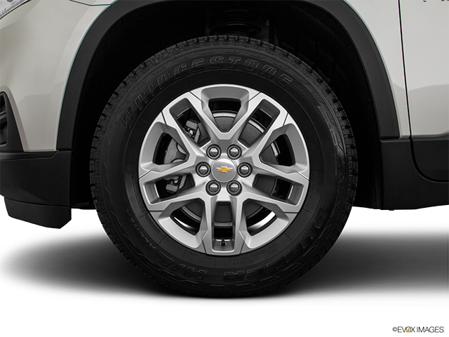 2019 Chevrolet Traverse | Front Drivers side wheel at profile