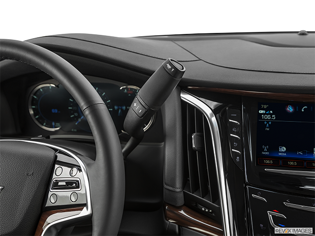 2019 Cadillac Escalade | Gear shifter/center console
