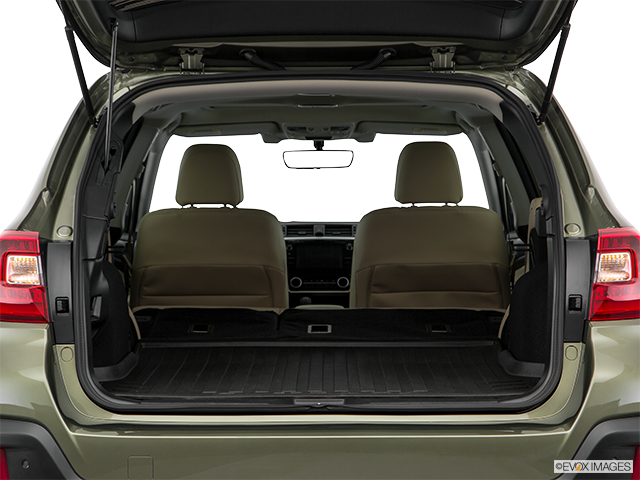 2019 Subaru Outback | Hatchback & SUV rear angle
