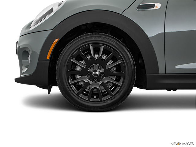 2019 MINI Cooper | Front Drivers side wheel at profile
