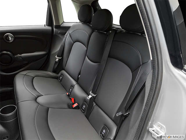 2019 MINI Cooper | Rear seats from Drivers Side