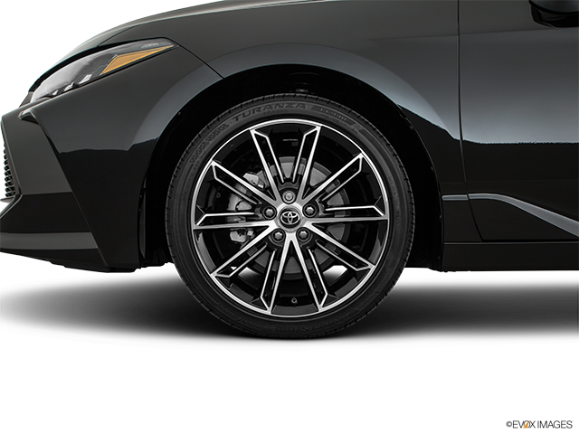 2019 Toyota Avalon | Front Drivers side wheel at profile