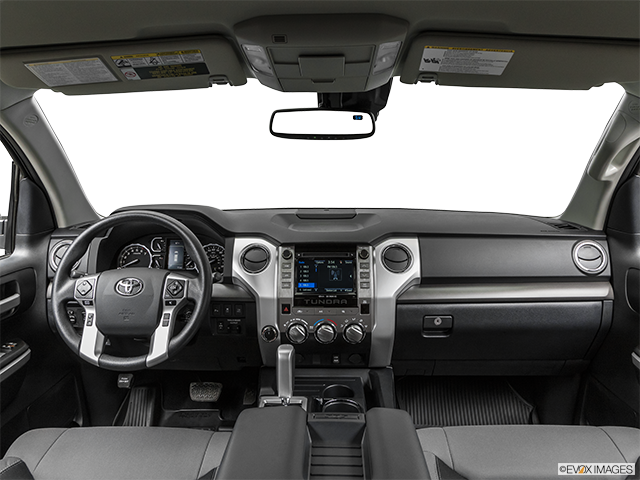 2018 Toyota Tundra | Centered wide dash shot