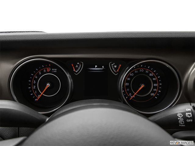 2018 Jeep All-New Wrangler | Speedometer/tachometer