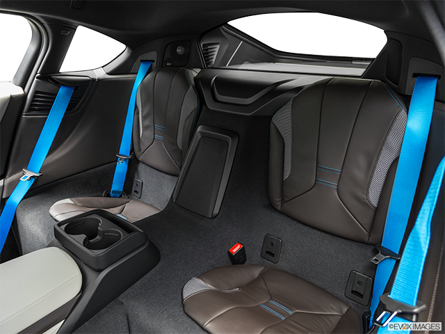 2019 BMW i8 | Rear seats from Drivers Side