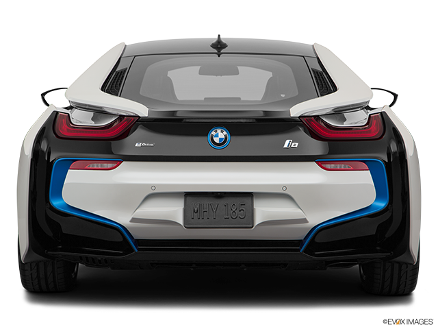 2019 BMW i8 | Low/wide rear