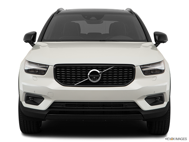 2019 Volvo XC40 | Low/wide front