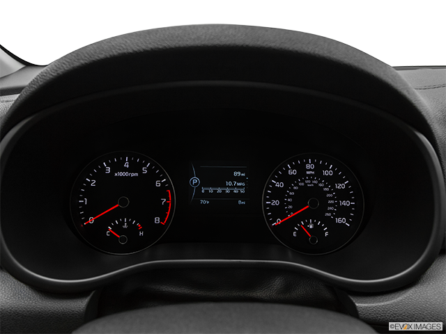 2019 Kia Sportage | Speedometer/tachometer