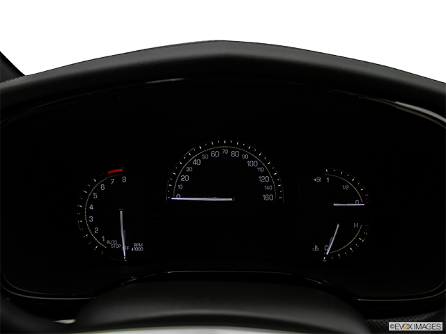 2019 Cadillac XT5 | Speedometer/tachometer