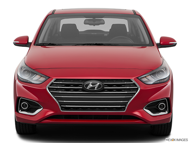 2019 Hyundai Accent Sedan | Low/wide front