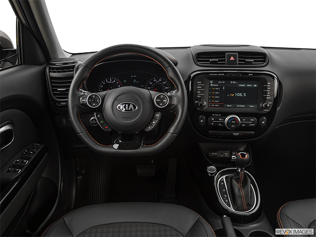 2019 Kia Soul | Steering wheel/Center Console