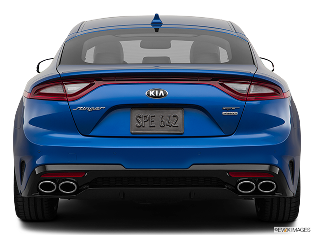 2019 Kia Stinger | Low/wide rear